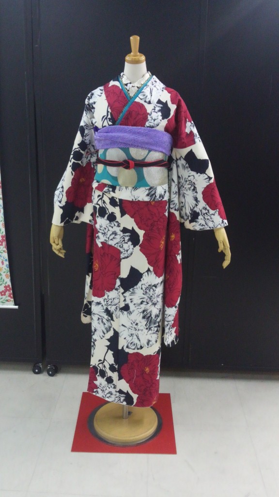 京都丸紅　振袖２