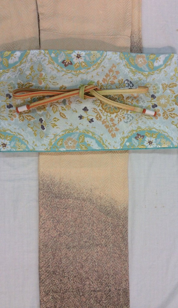 藤娘きぬたや杢目絞り訪問着