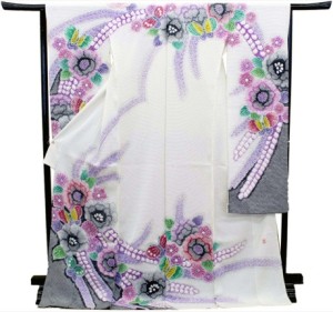 藤娘きぬたや 総絞り振袖 白地 蝶柄