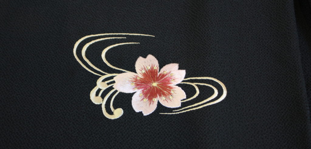 ショール　黒　リバーシブル　刺繍