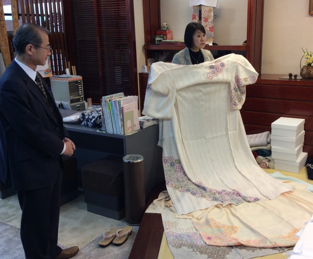 藤娘きぬたや　訪問着