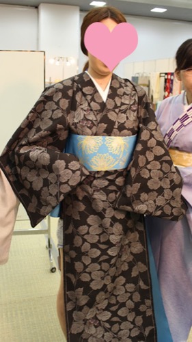 京裳苑会場 大島紬試着