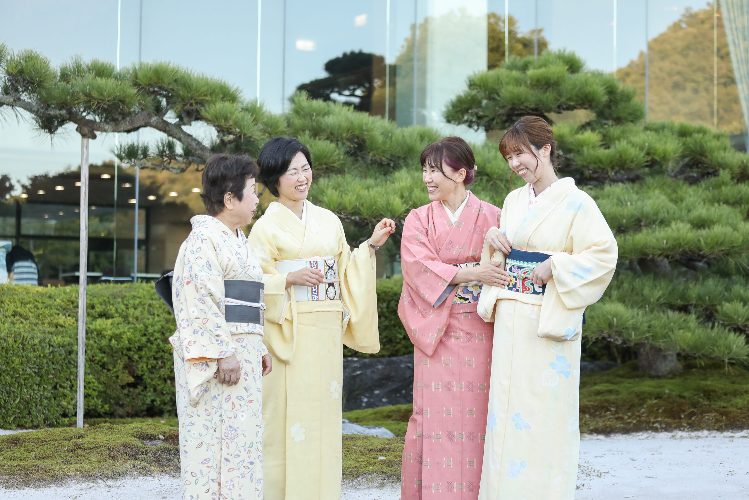 社員募集　山本呉服店　着物の販売員