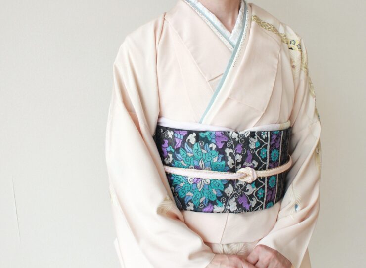 「暑さが残る9月10月、どう着こなす？」フォーマルシーンに似合う秋色コーディネートのポイント（訪問着・附下・色留袖）