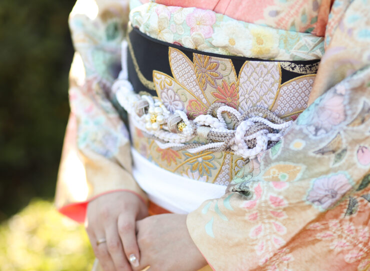 【振袖の真価】成人式の一日は通過点。お嬢様の人生を一生守り続ける「品格」を贈る。